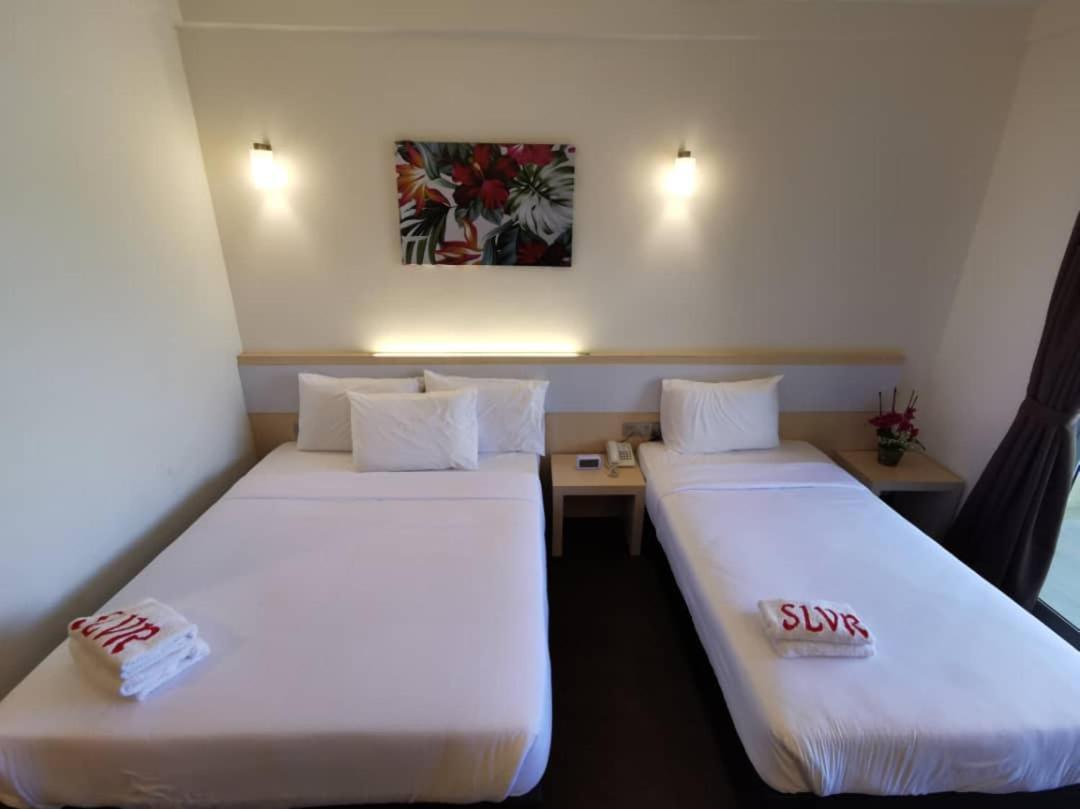 Serdang Lake View Resort Sungai Kechil Екстериор снимка