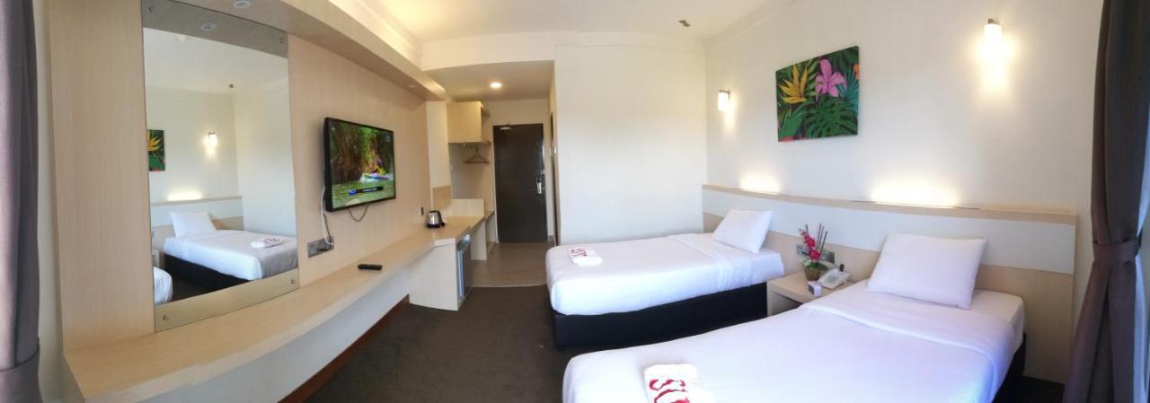 Serdang Lake View Resort Sungai Kechil Екстериор снимка